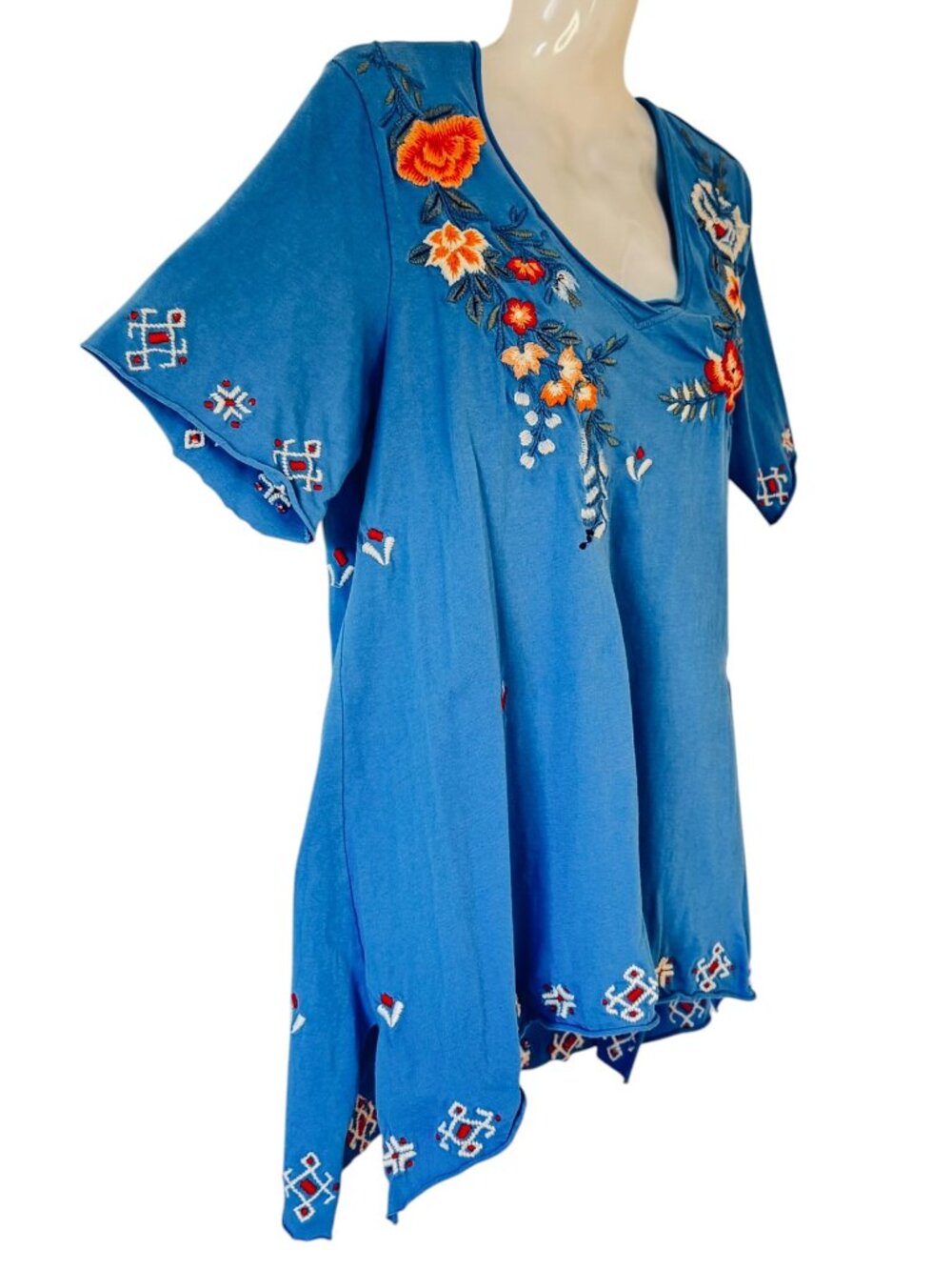 Caite Sami Knit Tee Handmade Blue Embroidered Roses Oversized Stretch Size Small